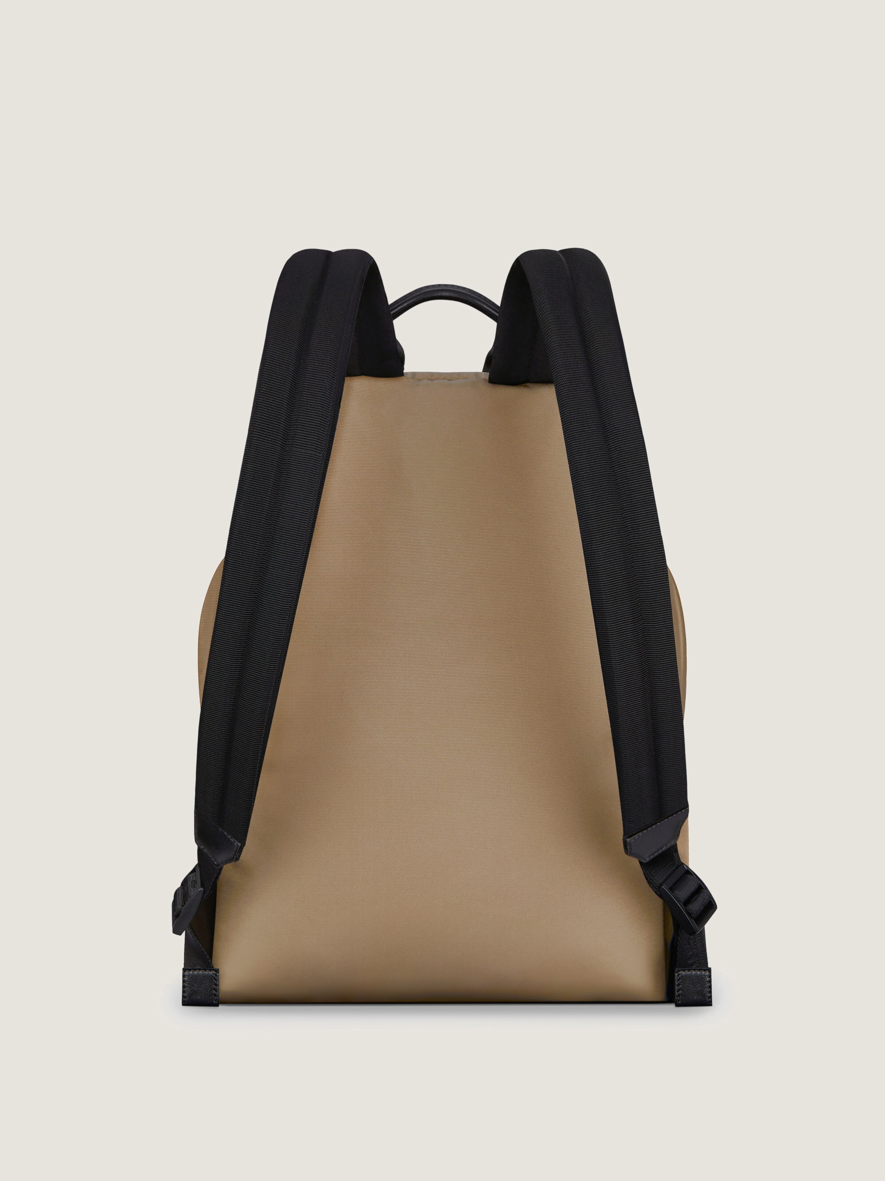 Essential U backpack in nylon